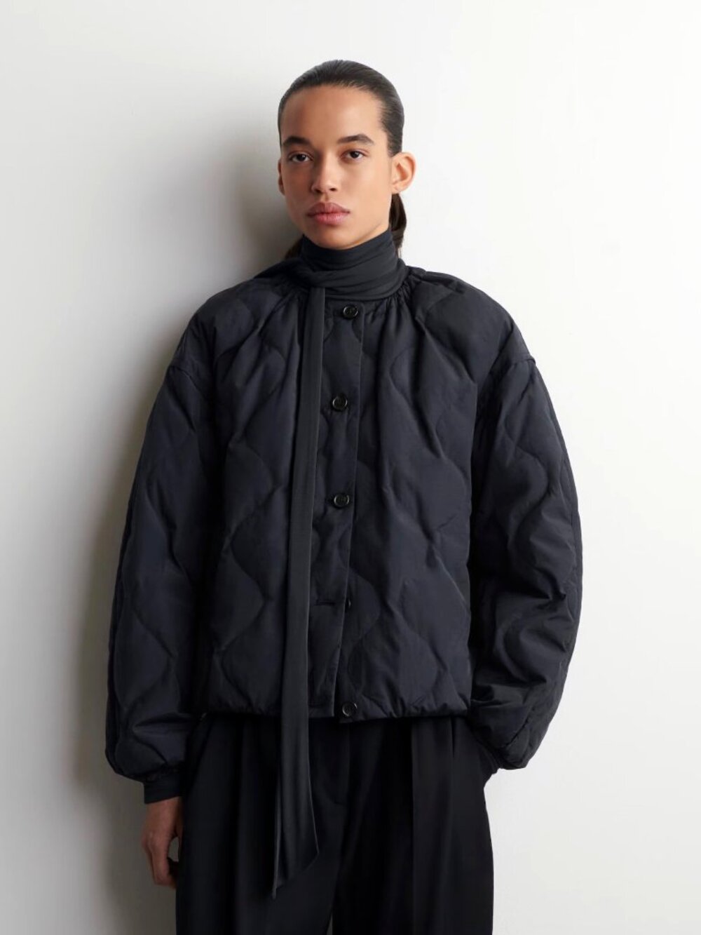 NWT COS Oversized Gathered Quilted Down Black Jacket Women's Size - L/XL